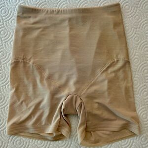 Third Love shapewear beige pull on sculpting shorts